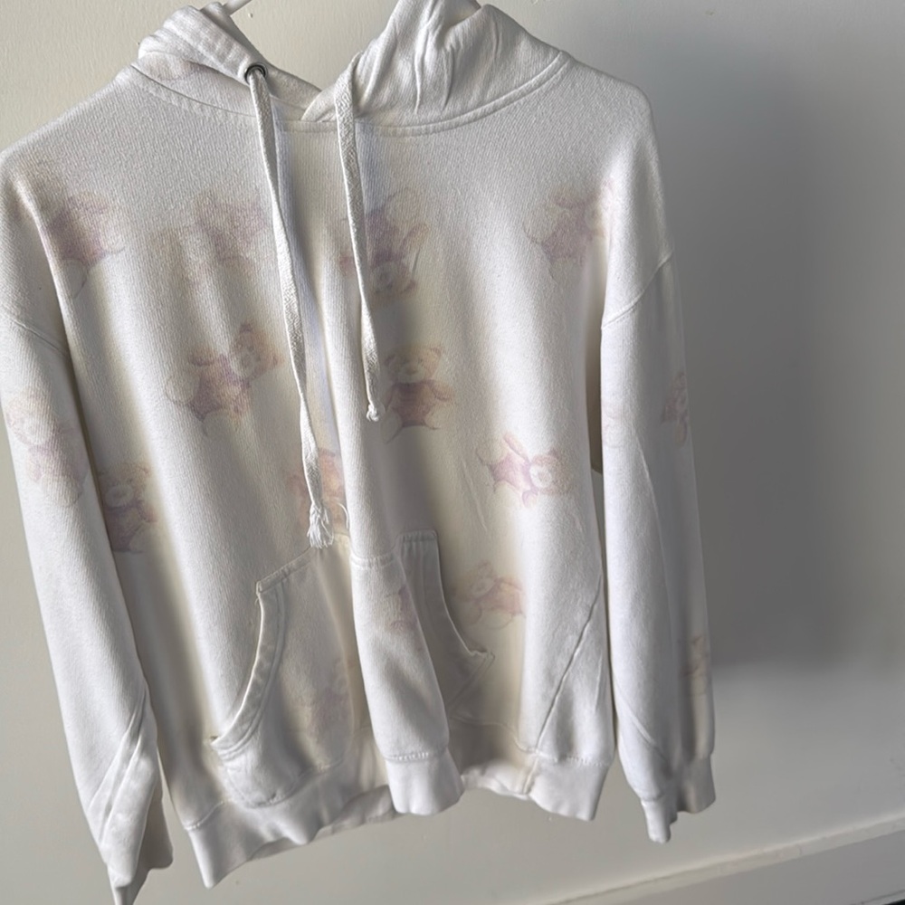 Cozy White Hoodie with Subtle Print Design